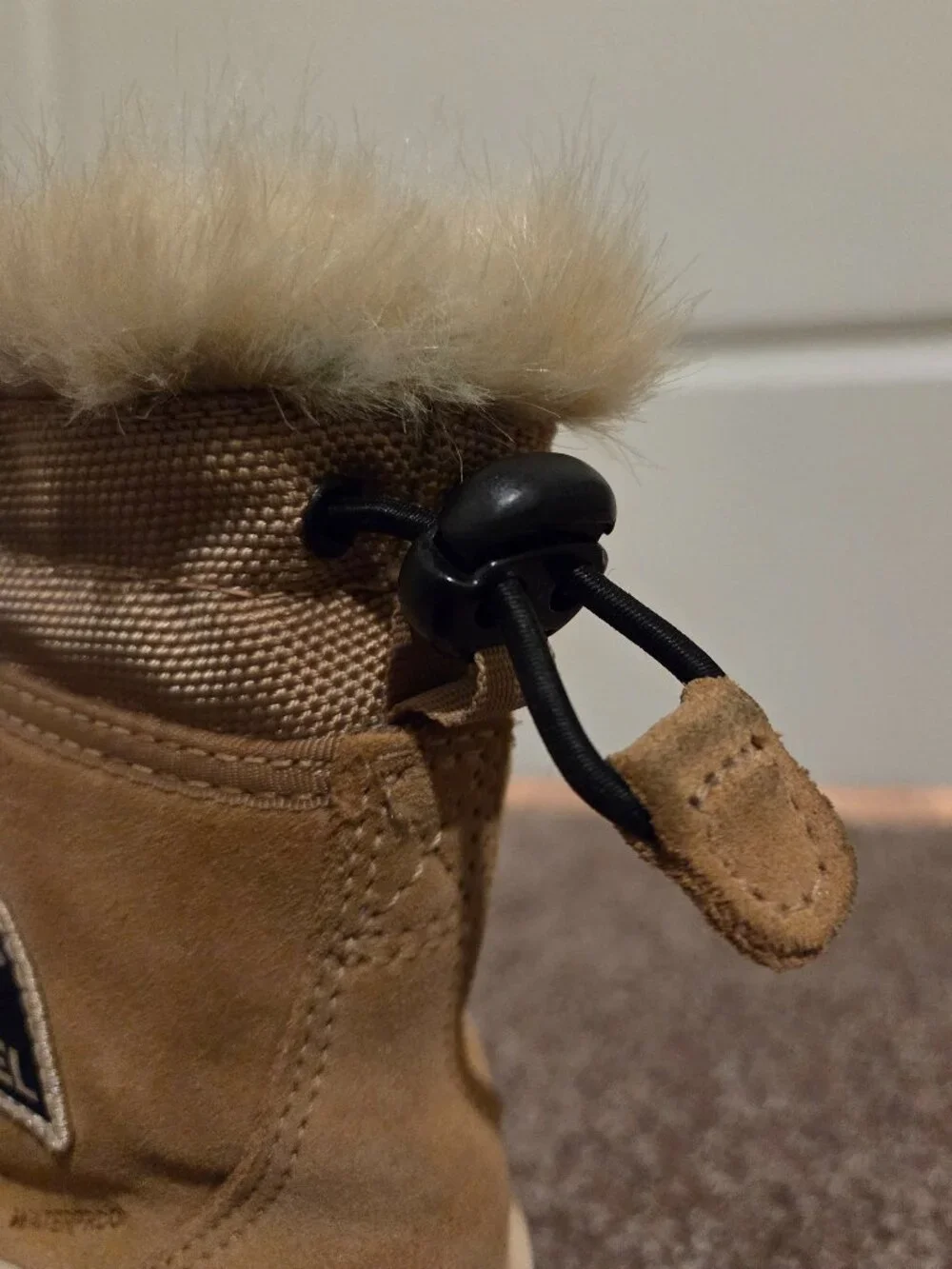 Sorel Women's Boots Tivoli II- US Size 9